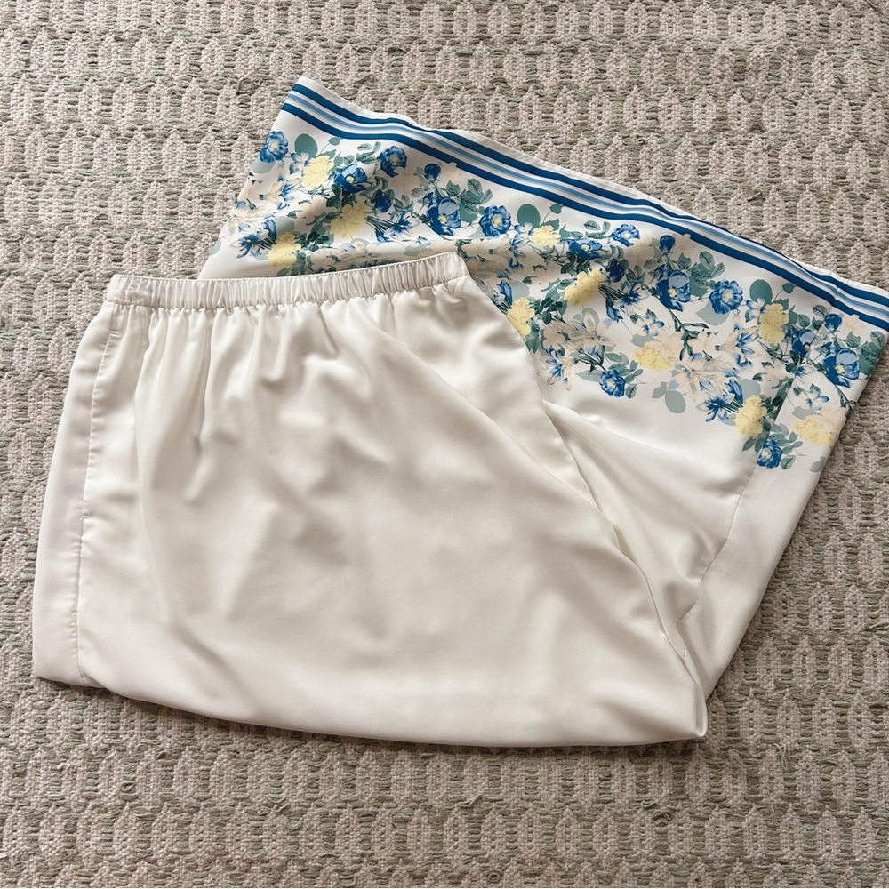 Abercrombie & Fitch White Floral Maxi Skirt